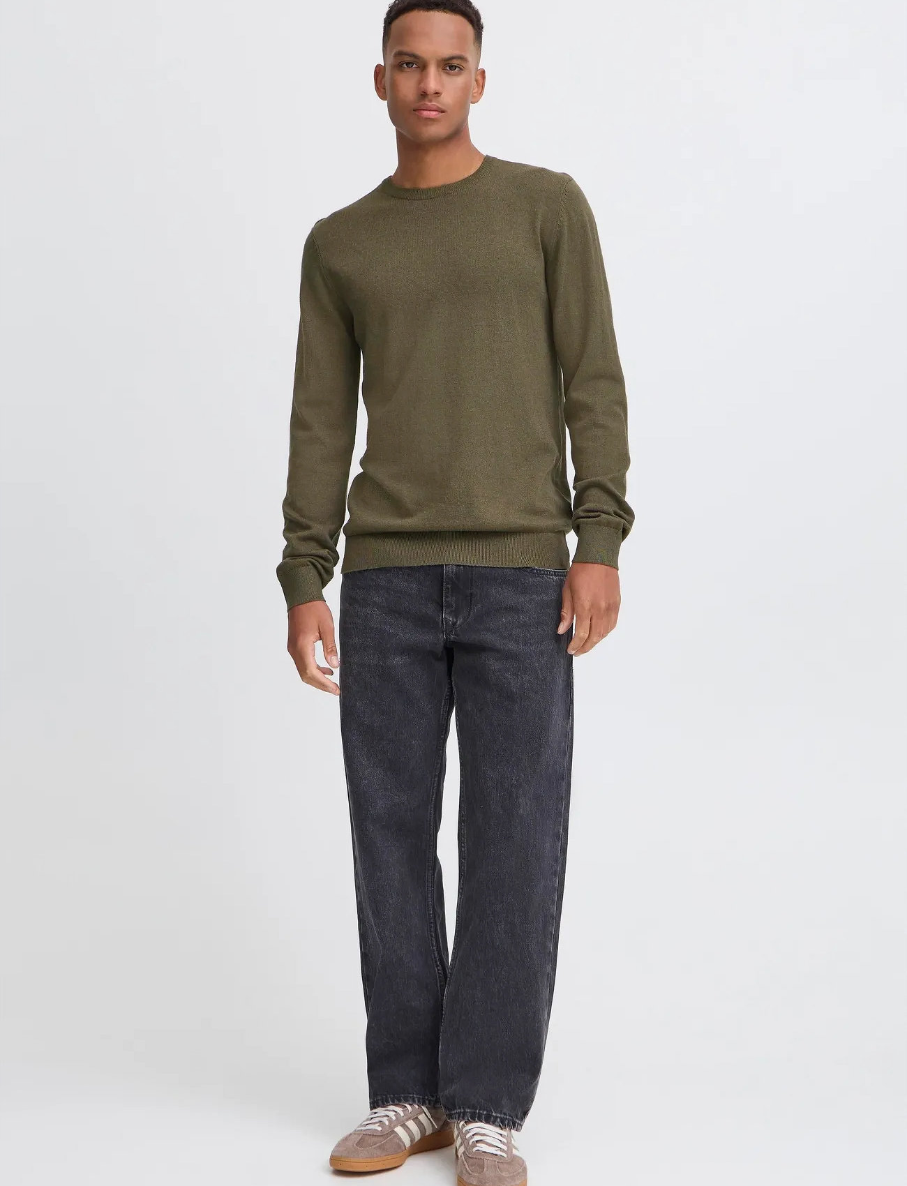 Khaki green