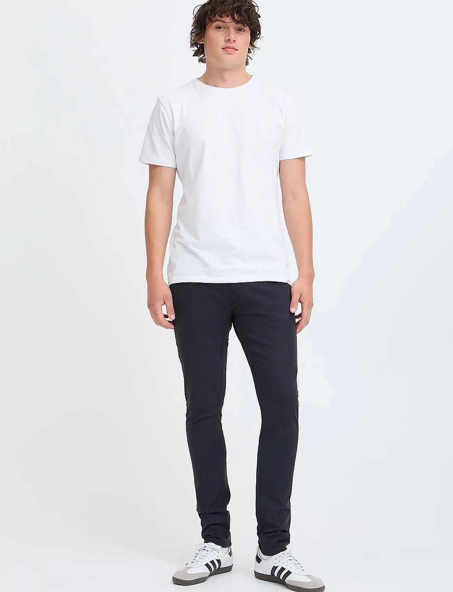 Blend - BHNATAN PANTS - chinos - dark navy blue - 0