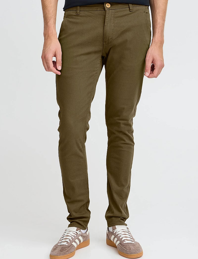 Blend - BHNATAN PANTS - chinos - olive night green - 4