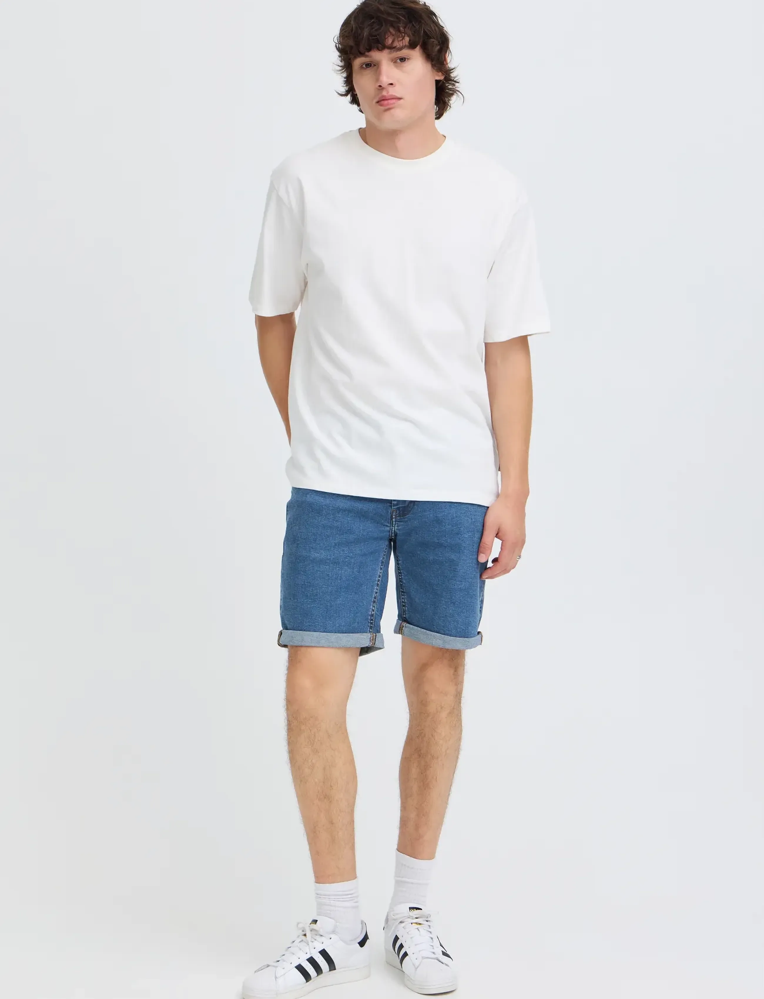 Blend - BHTWISTER 3326 S/REG NOOS - jeansshorts - denim unwashed middle blue - 0