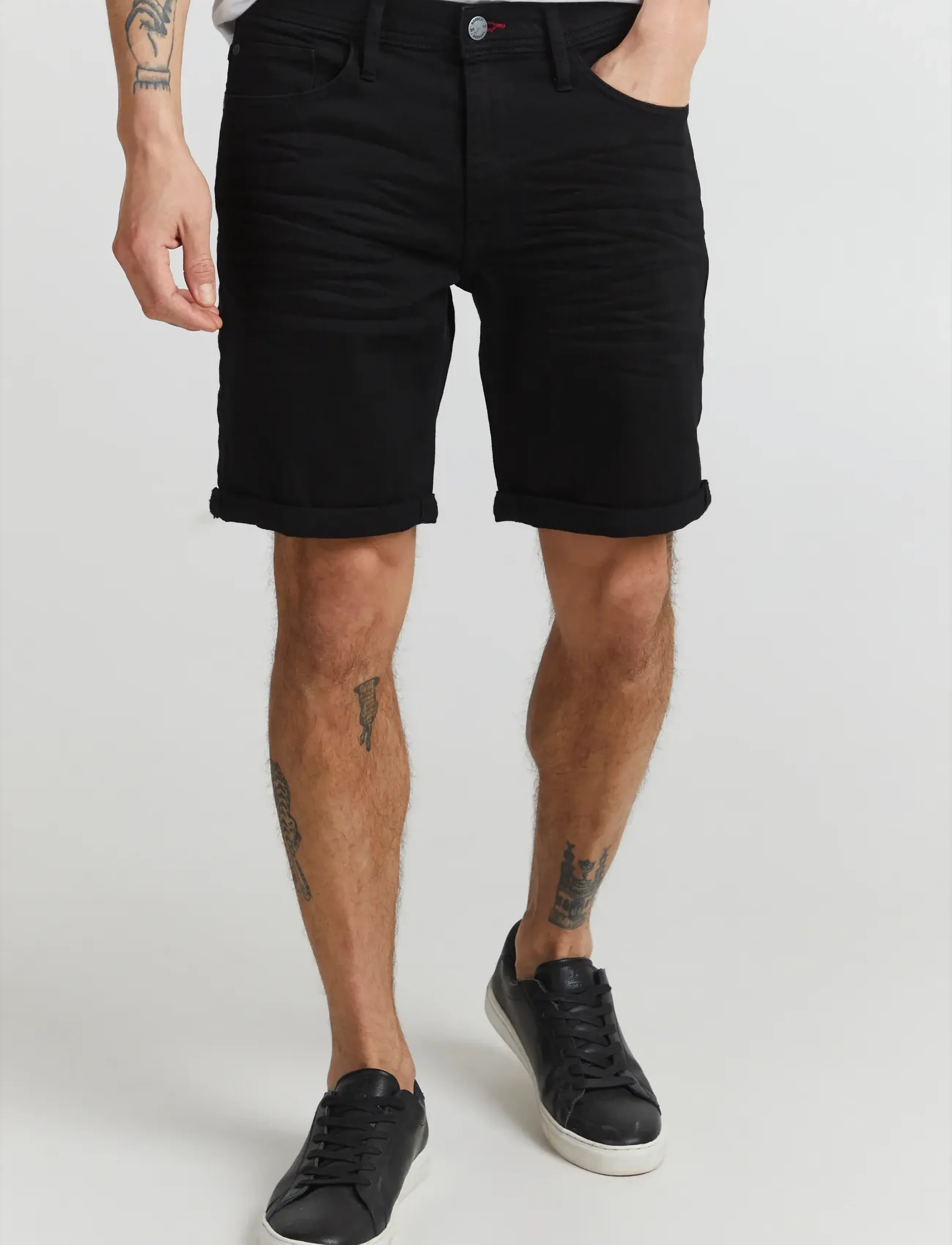 Blend - BHTWISTER 3326 S/REG NOOS - lühikesed teksapüksid - denim black - 5