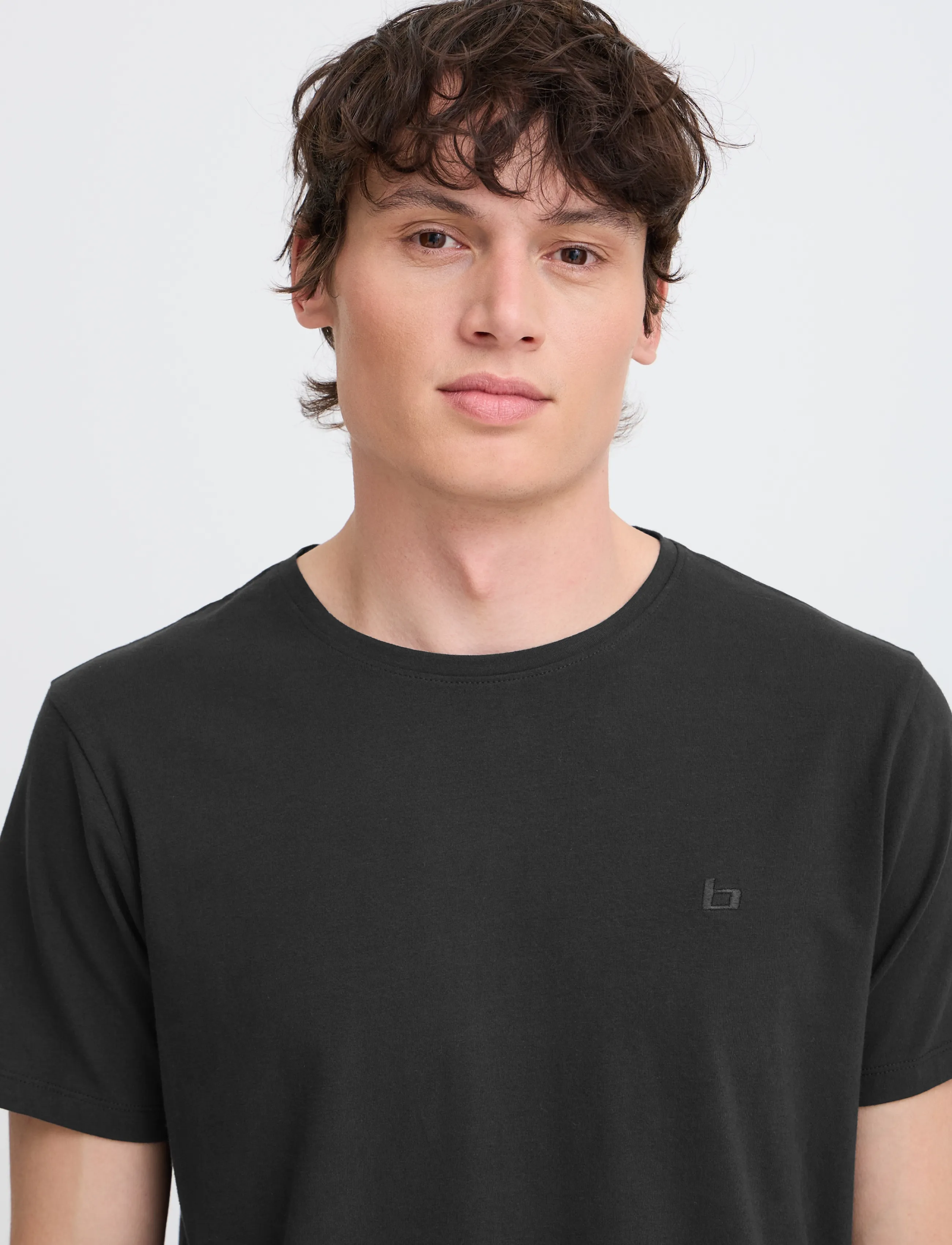 Blend - BHDINTON LOGO TEE CREW - lühikeste varrukatega t-särgid - black - 5