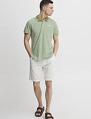 Blend - Shorts - linen shorts - snow white - 0
