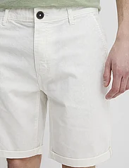 Blend - Shorts - linen shorts - snow white - 5