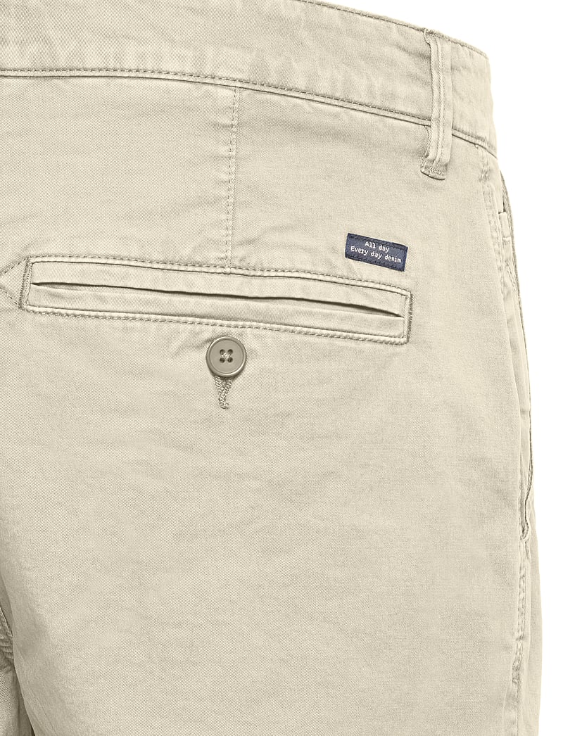 Blend - Shorts - lühikesed vabaajapüksid - crockery - 4