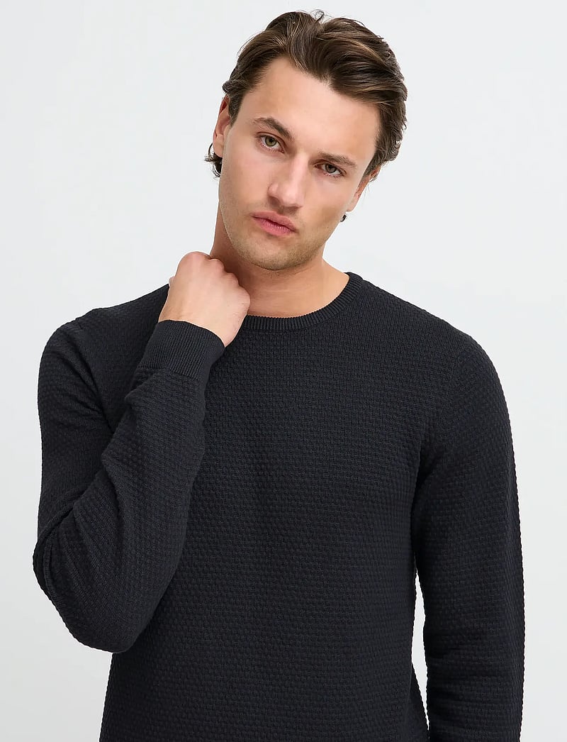 Blend - BHREDHILL CREW NECK KNIT NOOS - Ümmarguse kaelusega kudumid - black - 5