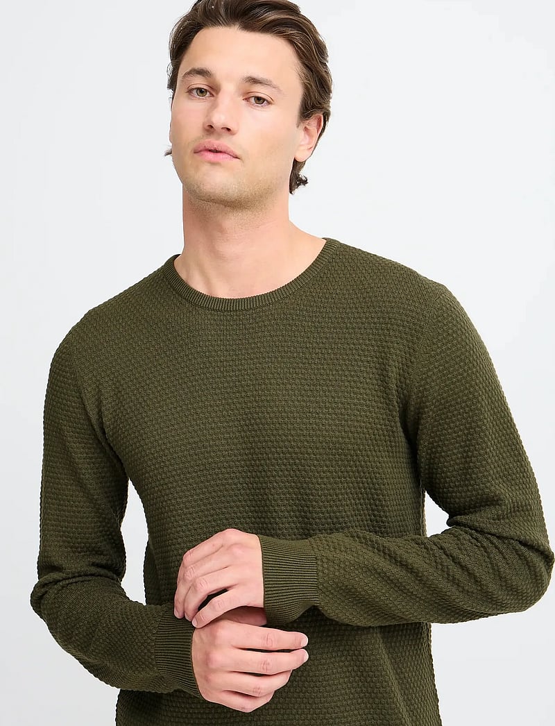 Blend - BHREDHILL CREWNECK - Ümmarguse kaelusega kudumid - forest night - 5