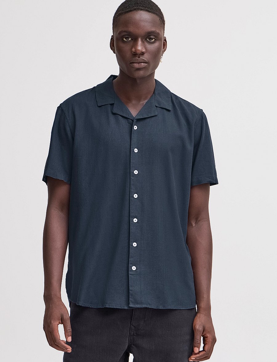Blend - BHBOBBY Shirt cuba - leinenhemden - dress blues - 4
