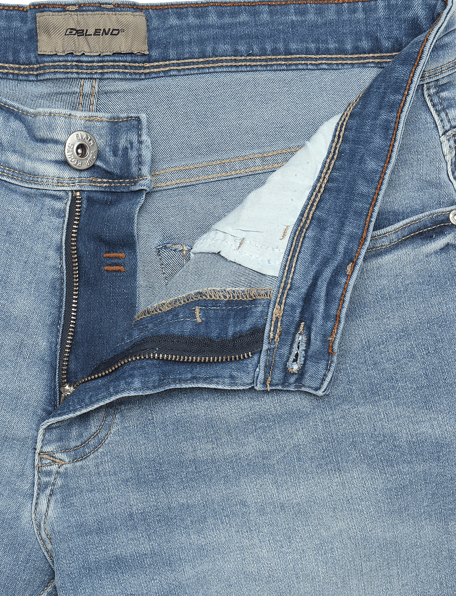 Blend - BHBLIZZARD-Denimshorts - vabaaja lühikesed püksid - denim light blue - 3