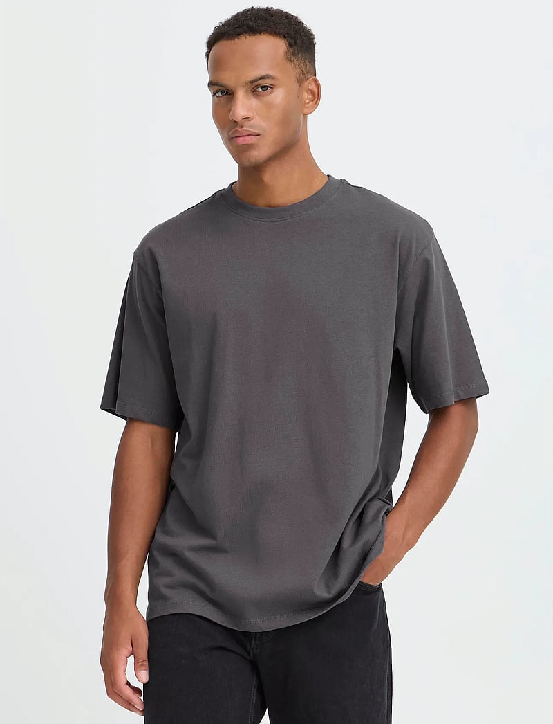 Blend - BHFISHER OVERSIZE TEE NOOS - kortärmade t-shirts - iron gate - 4