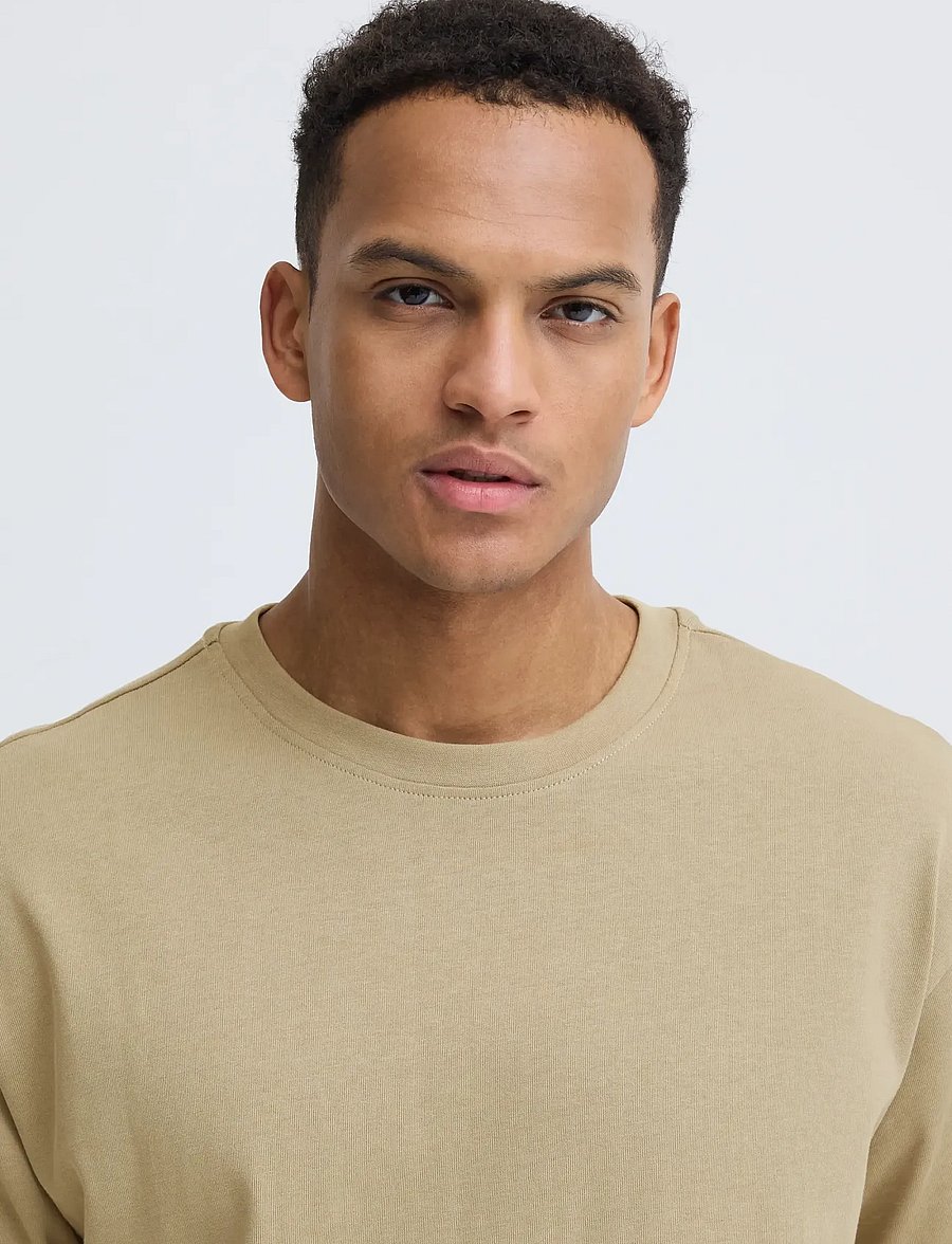 Blend - BHFISHER OVERSIZE TEE NOOS - kurzärmelige t-shirts - winter twig - 4