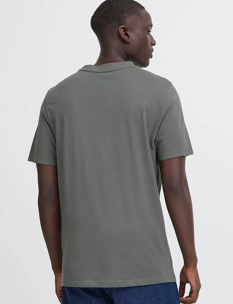 Blend - BHKUBERT tee - short-sleeved t-shirts - iron gate - 3