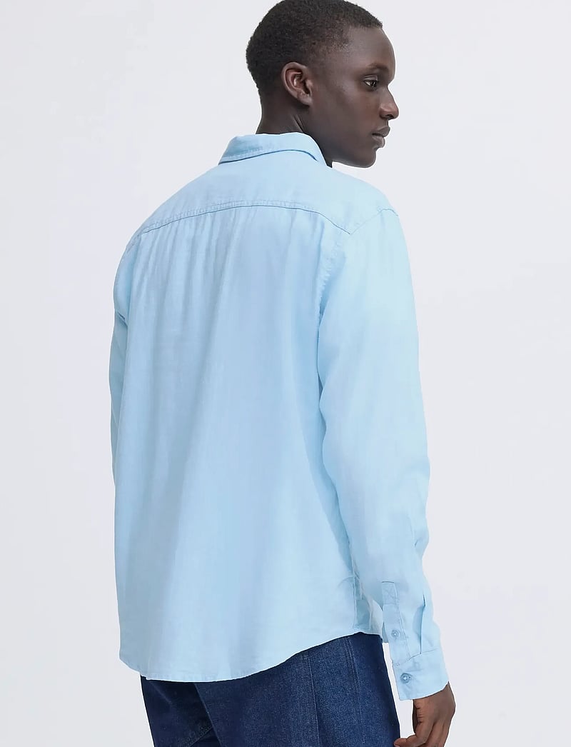 Blend - BHBOBBY LINEN L/S - linen shirts - airy blue - 3