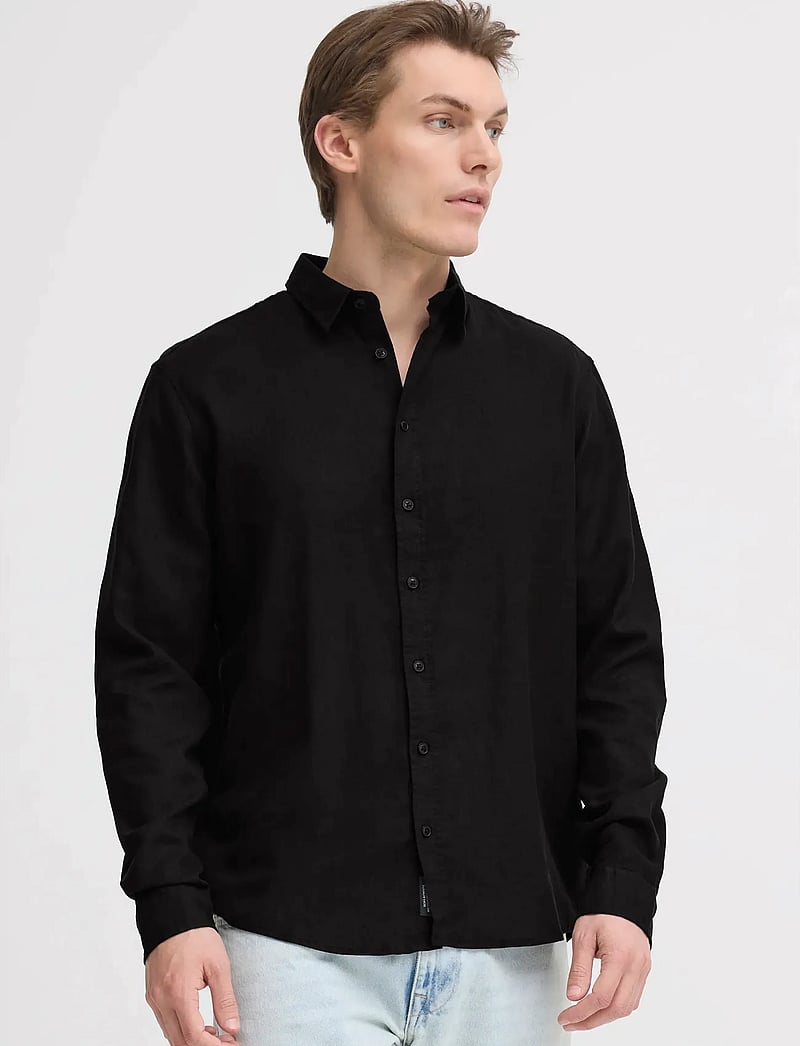 Blend - BHBOBBY LINEN L/S - linen shirts - black beauty - 5
