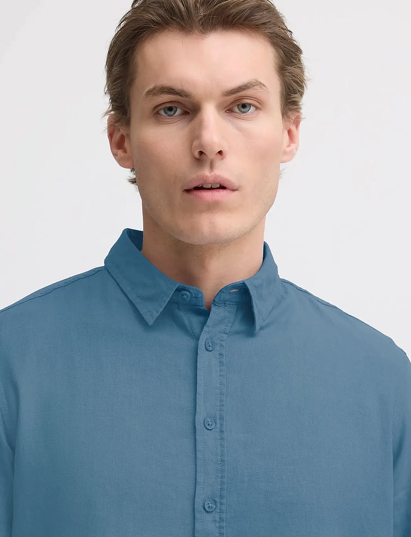 Blend - BHBOBBY LINEN L/S - leinenhemden - copen blue - 4