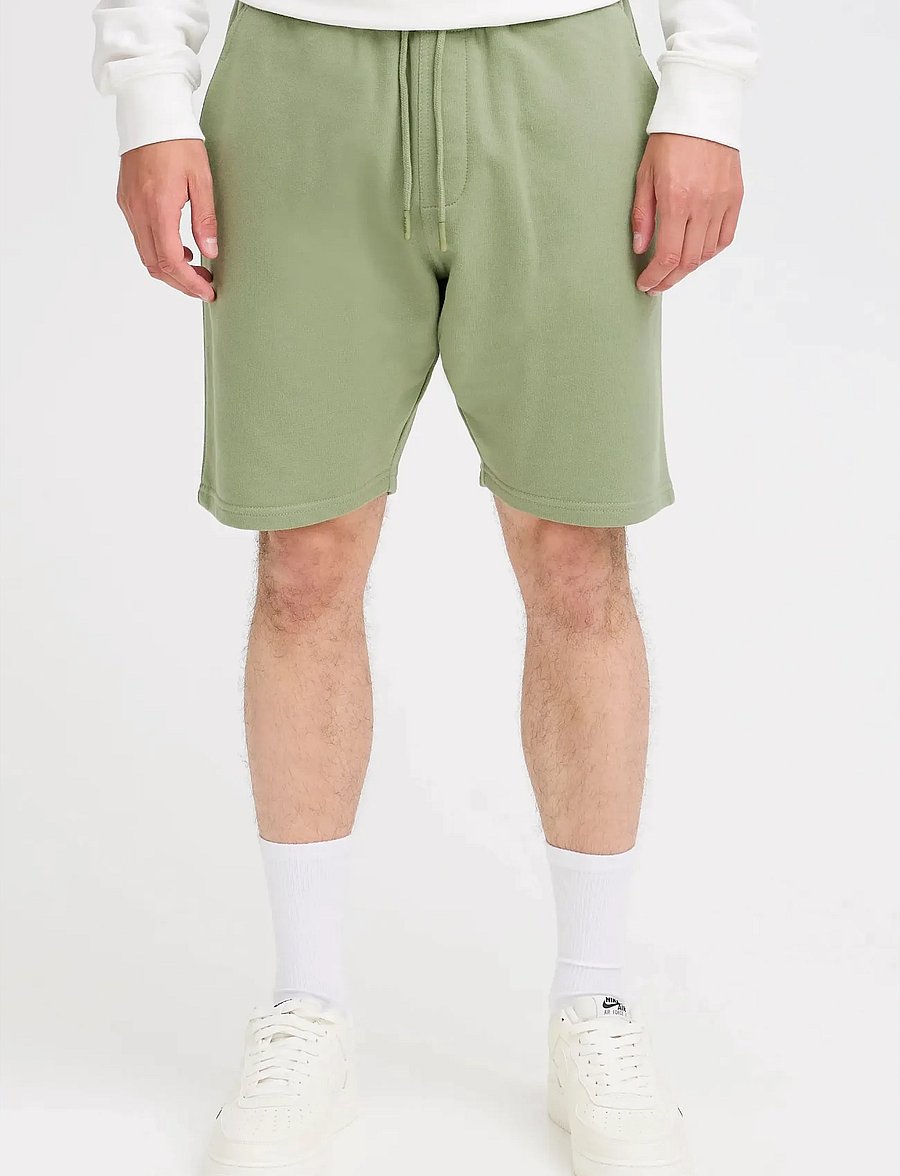 Blend - BHBRODY SHORTS - lühikesed dressipüksid - oil green - 5