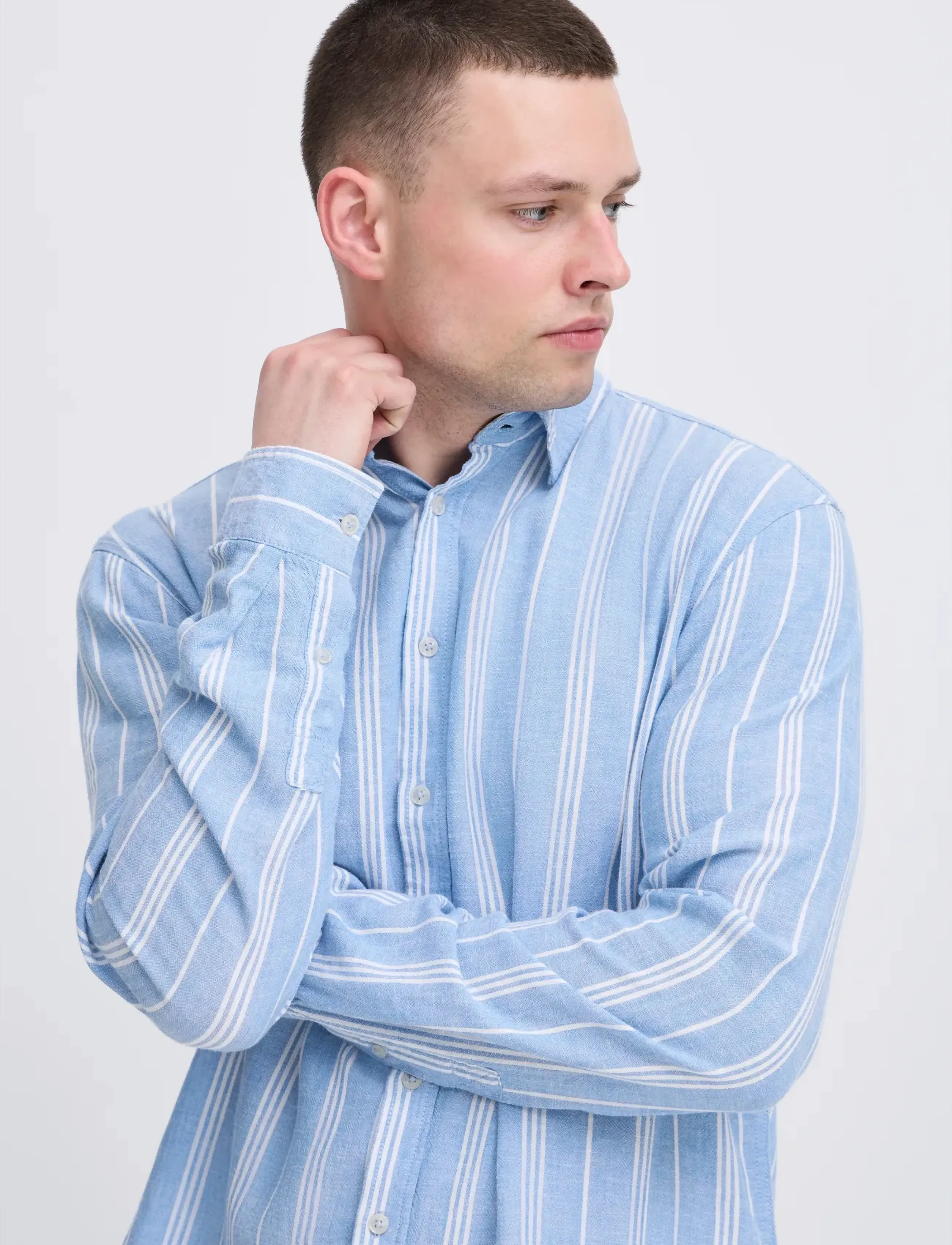 Blend - BHBOBBY LINEN STRIPE - triibulised särgid - airy blue - 4
