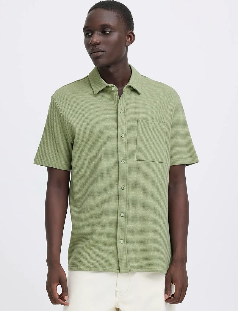 Blend - BHFILLIP SHIRT - chemises à manches courtes - oil green - 5