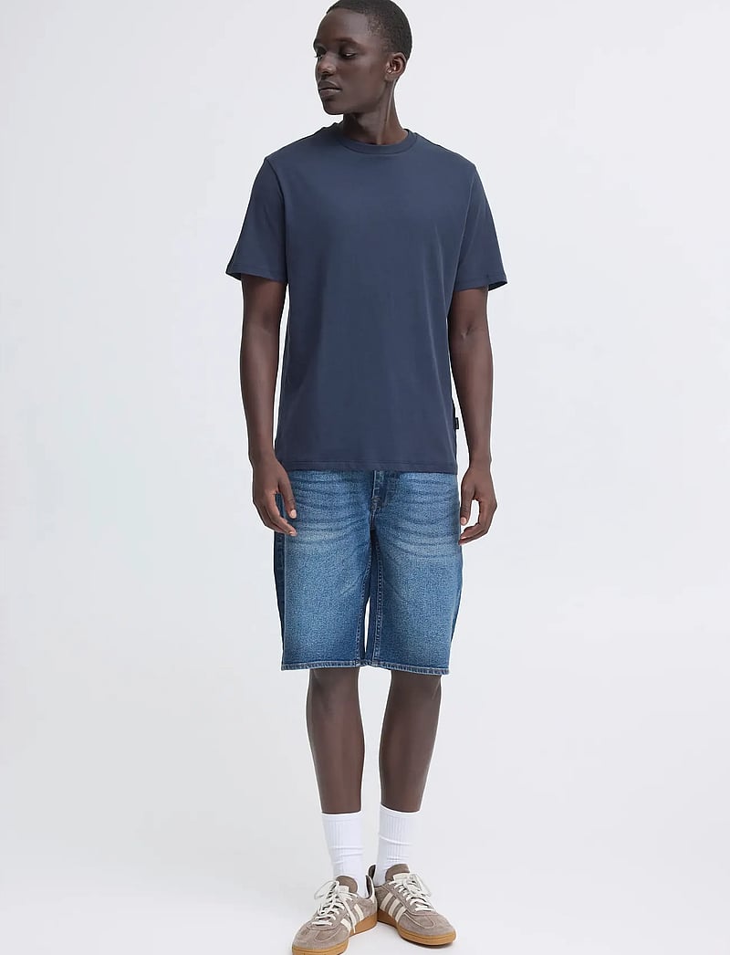 Blend - BHTWISTER SLM/REG DENIMSHORTS - jeans shorts - denim middle blue - 0