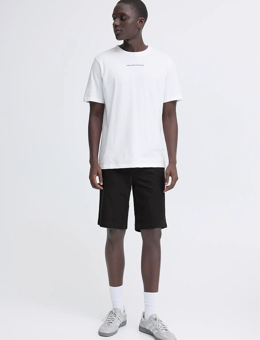 Blend - BHMASON SLIM/REG CHINO SHORTS - chinos shorts - black beauty - 0