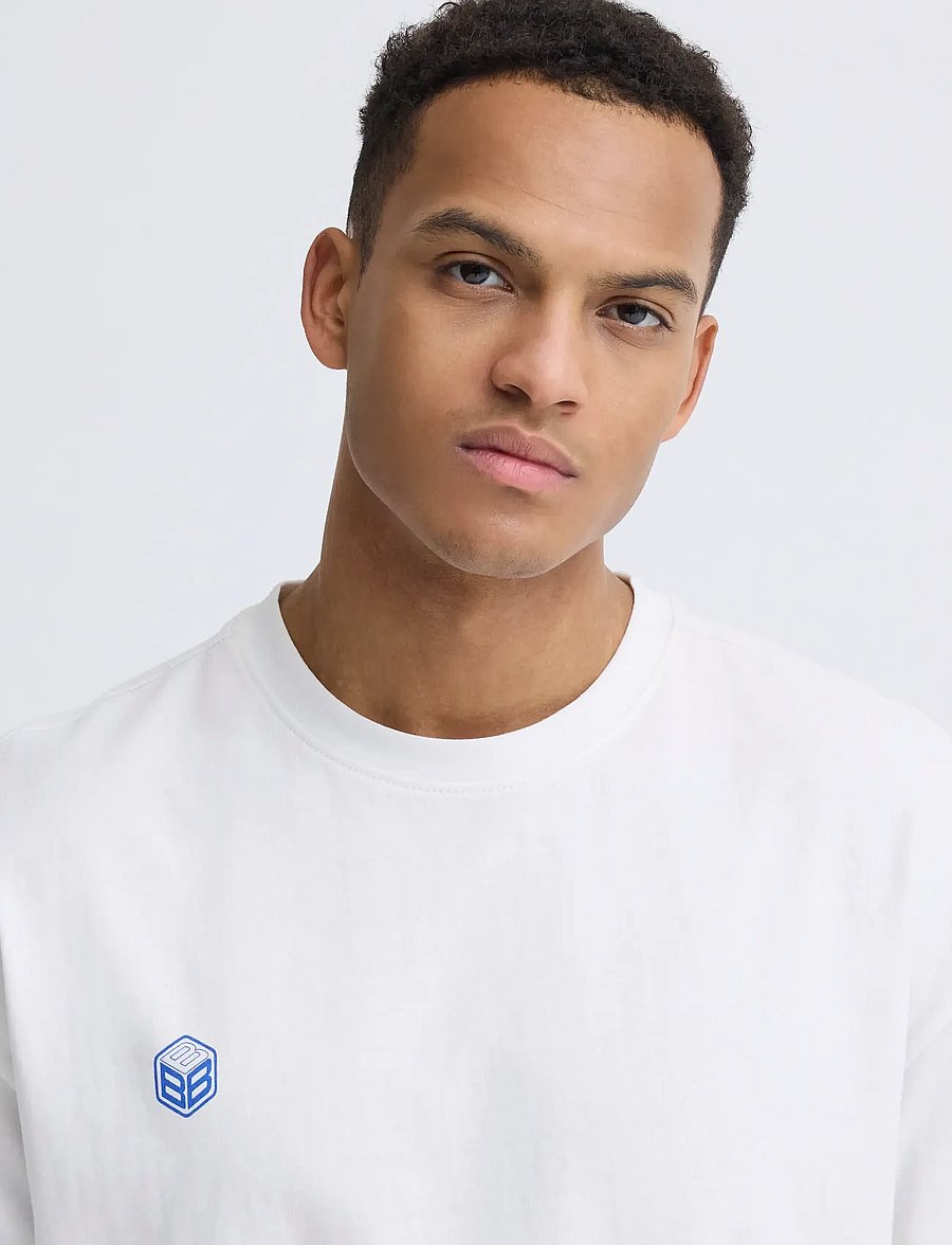 Blend - BHKELSEY BACKPRINT S/S TEE - kurzärmelige t-shirts - snow white - 4