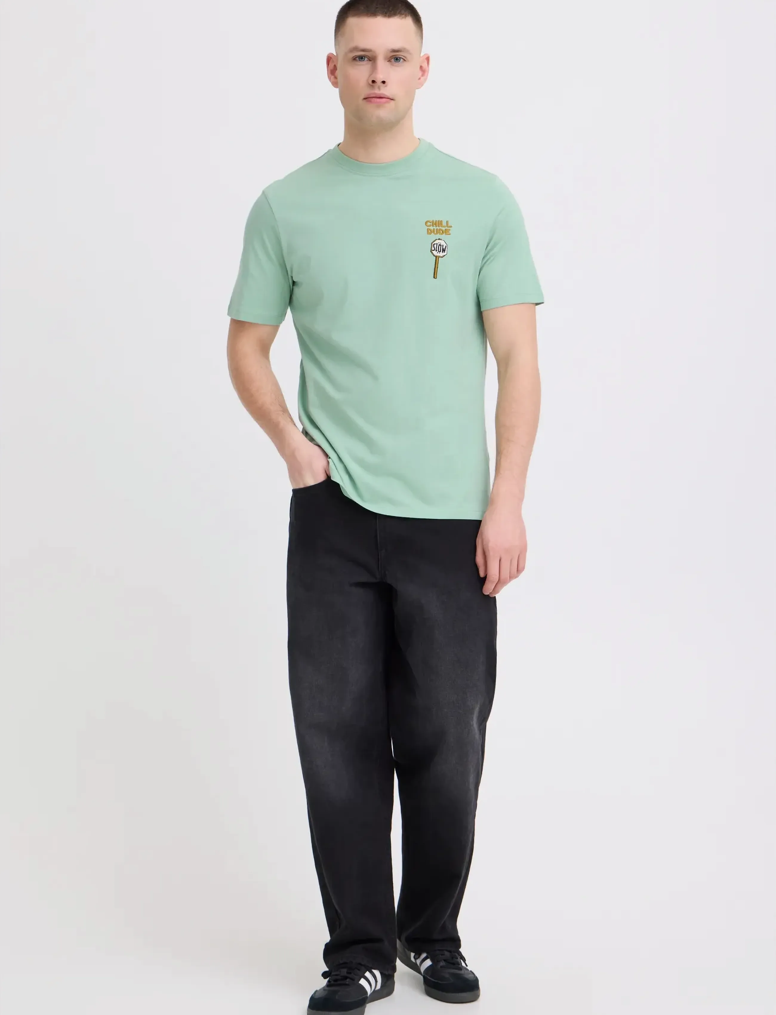Blend BHKAMERON FUNNY EMB S/S TEE - Deals - GRANITE GREEN / green