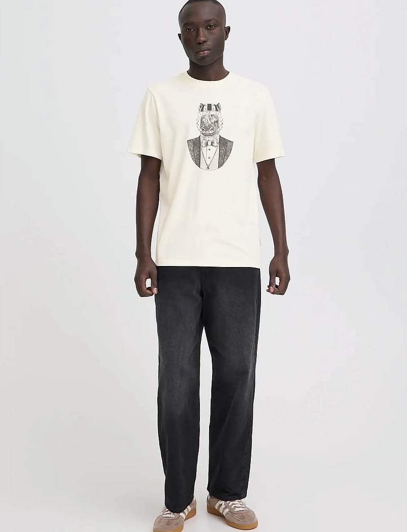 Blend - BHKAY ANIMAL S/S TEE - kurzärmelig - vanilla ice - 0