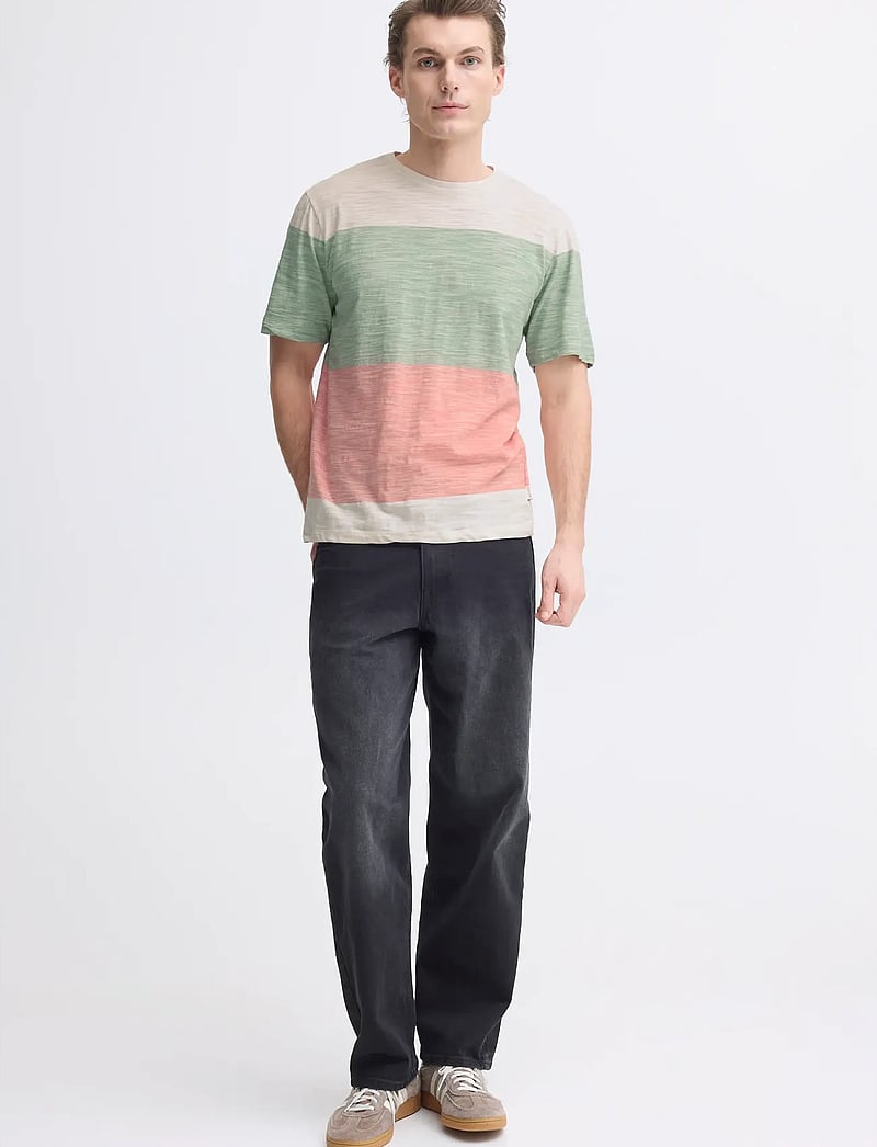 Blend - BHKEITH BLOCK S/S TEE - short-sleeved t-shirts - burnt coral - 0