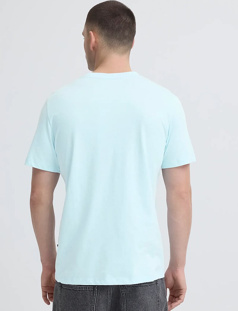 Blend - BHKAMIL EMB S/S TEE - kurzärmelig - blue frost - 3