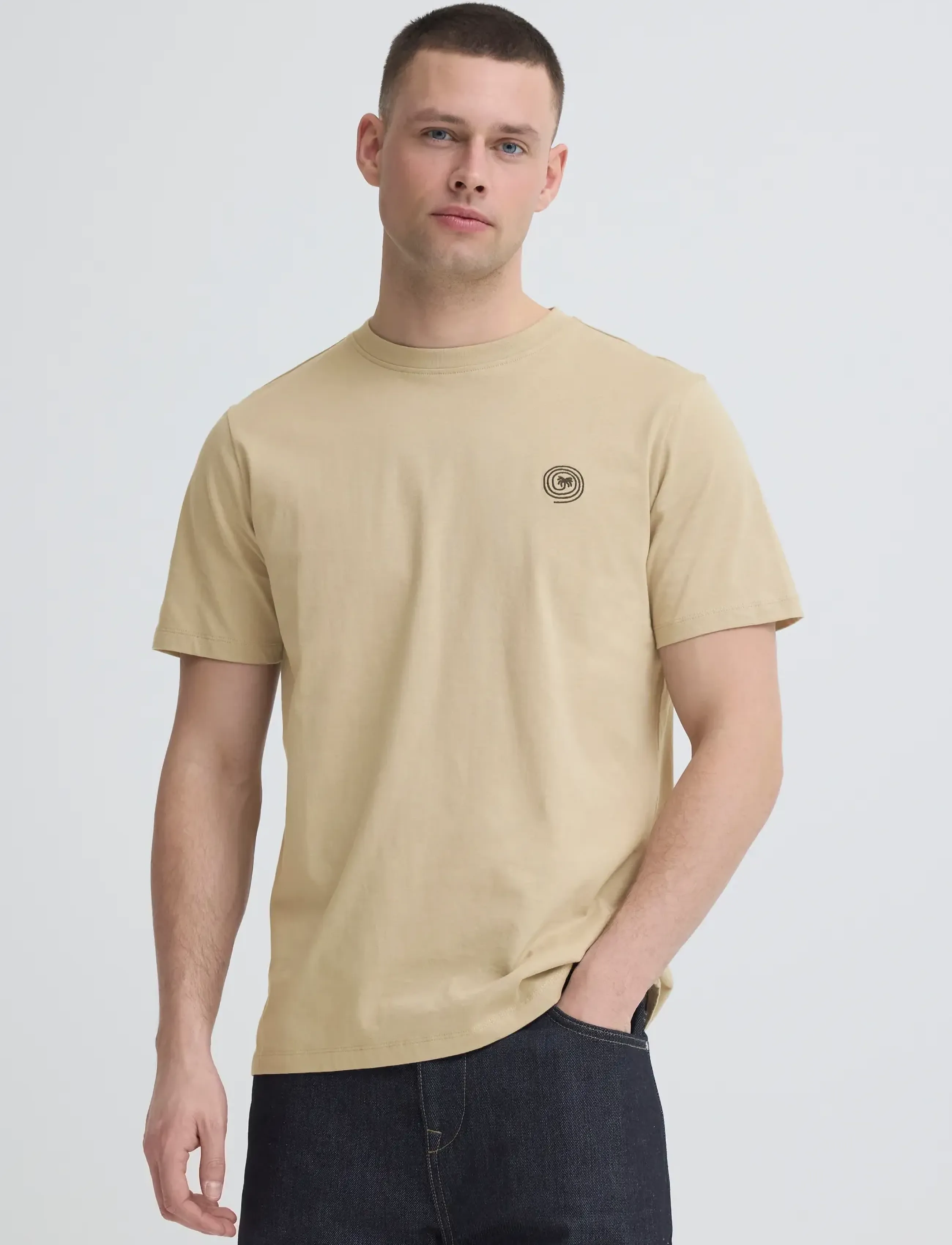 Blend - BHKAMIL EMB S/S TEE - kurzärmelig - crockery - 5