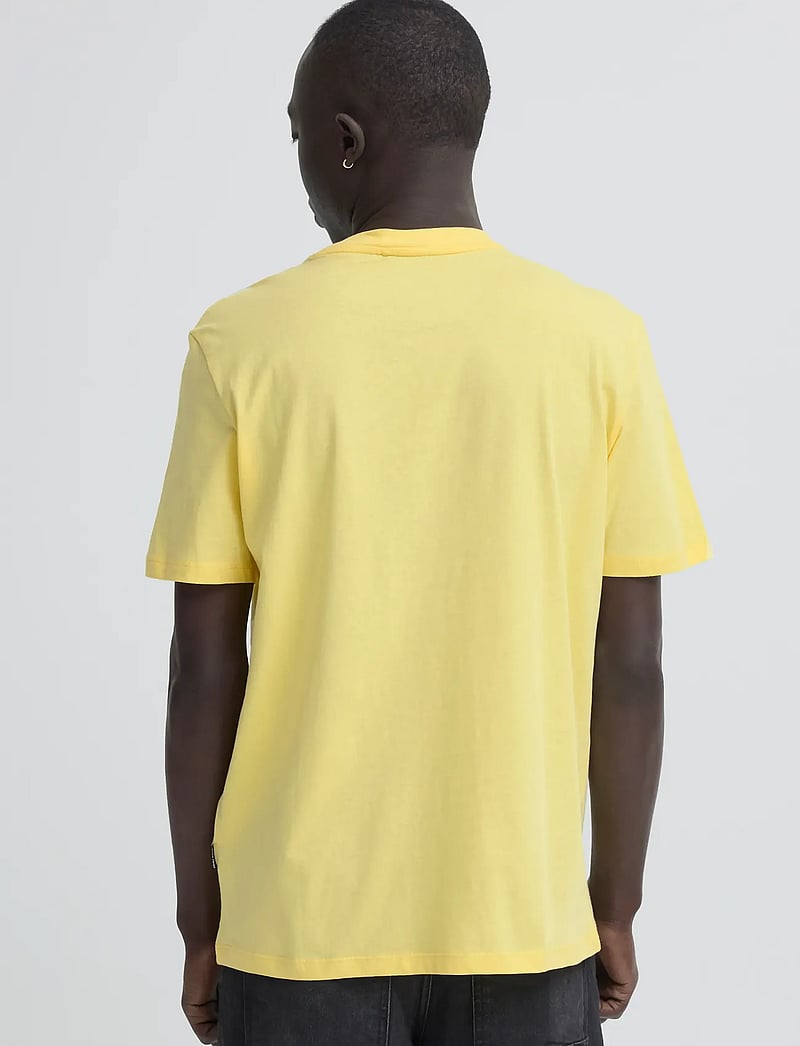Blend - BHKAMIL EMB S/S TEE - kurzärmelig - lemon meringue - 3