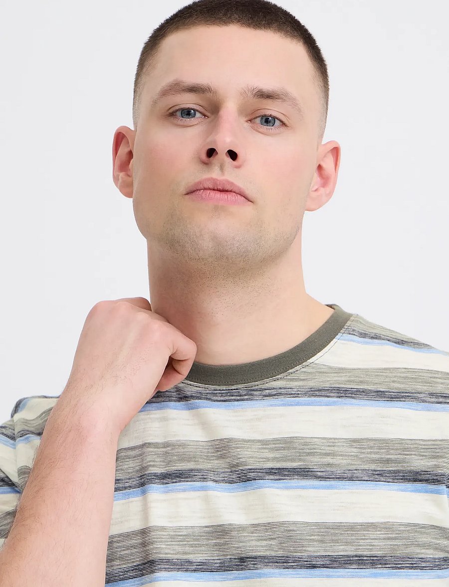 Blend - BHKOBE STRIPE S/S TEE - kurzärmelige t-shirts - dusty olive - 4