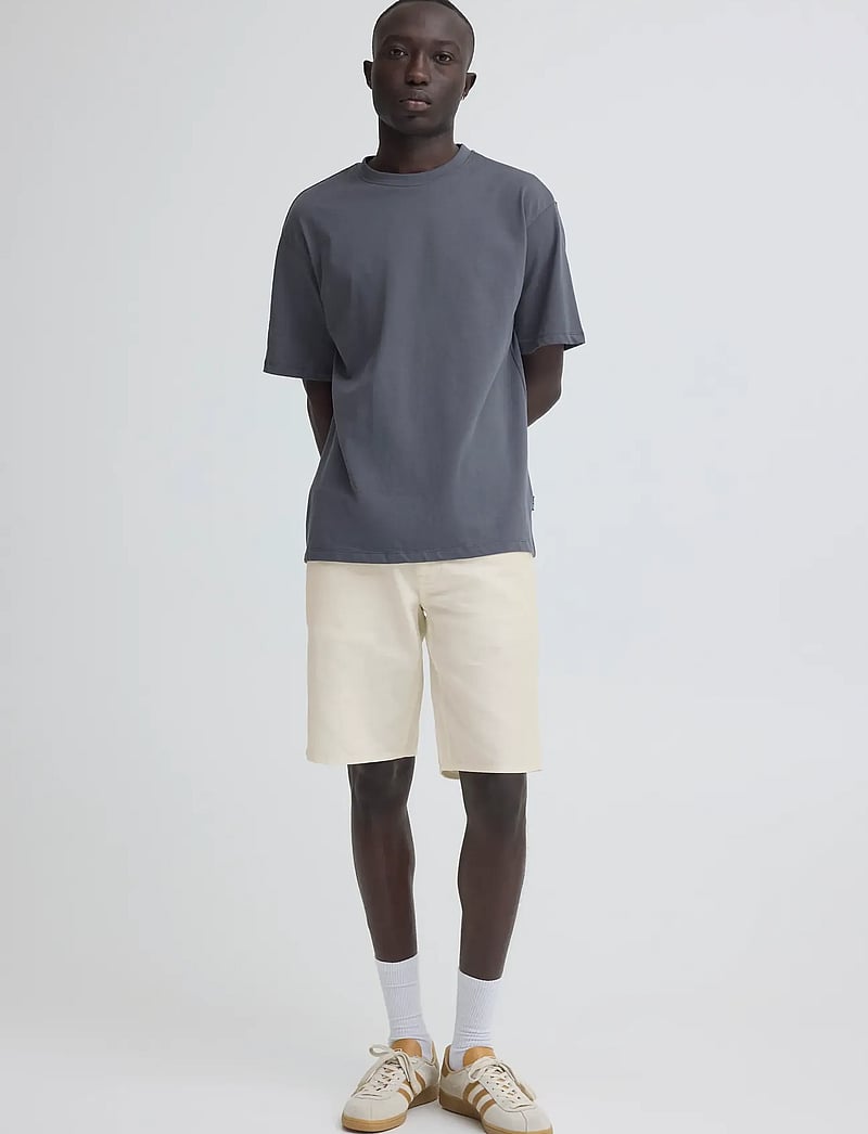 Blend - BHBLIZZARD REG DENIMSHORTS - jorts - snow white - 0