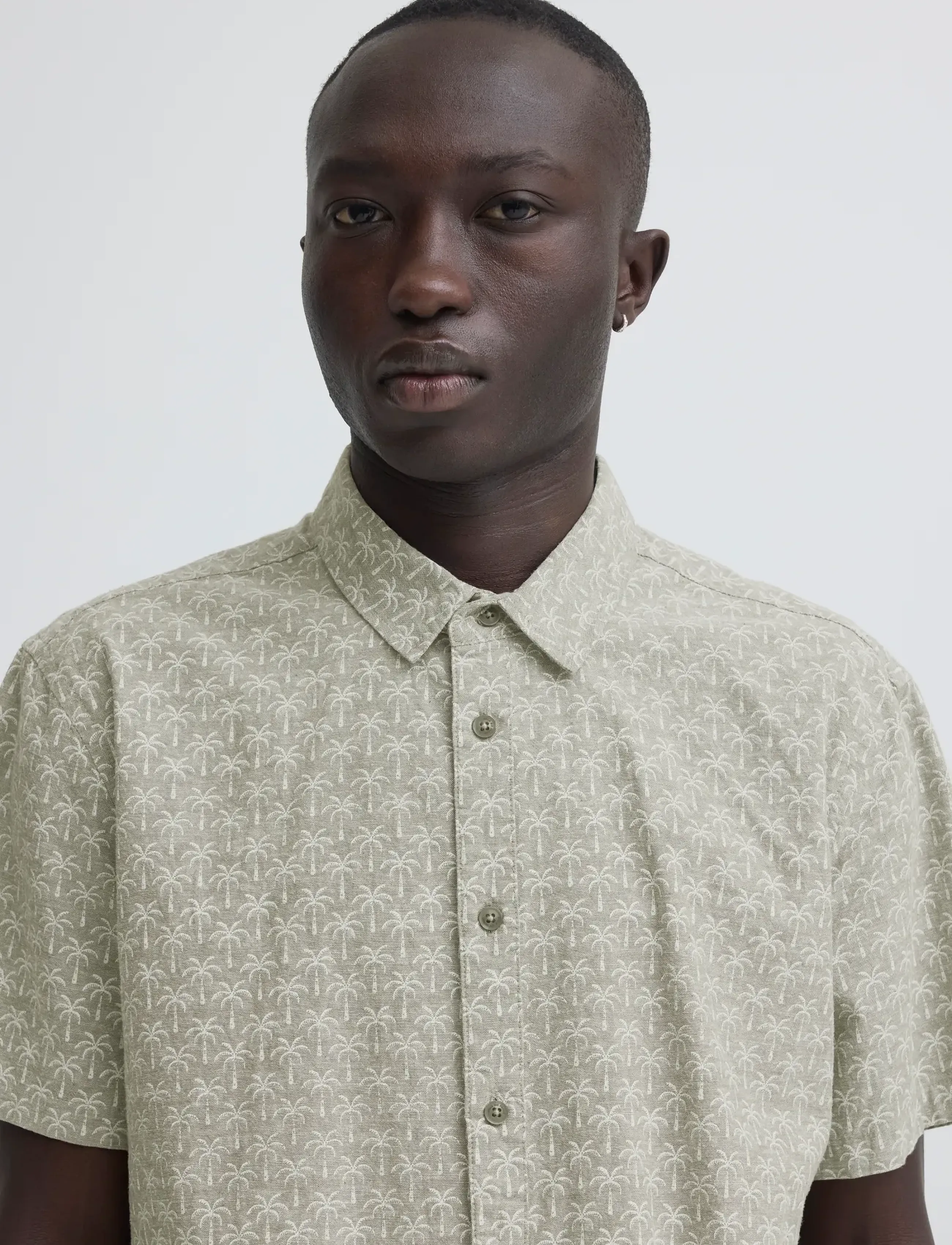 Blend - BHABAN SHIRT PRINT - mynstraðar skyrtur - dusty olive - 4