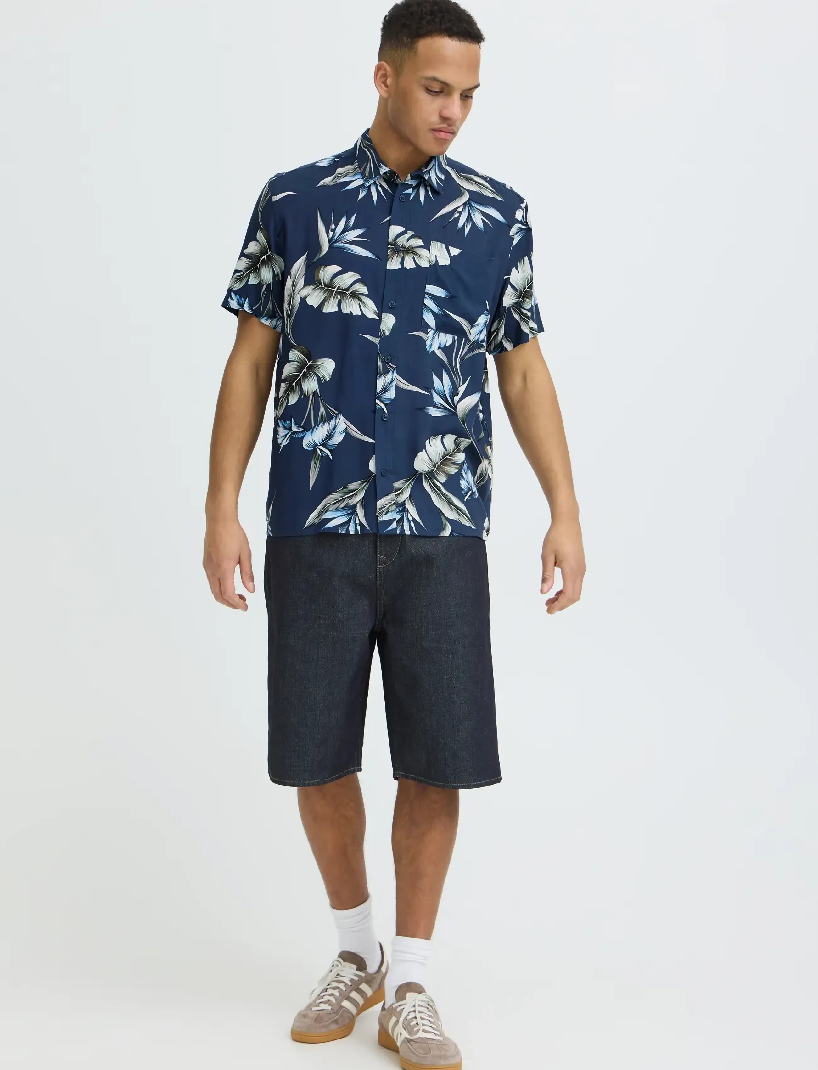 Blend BHAMELO SHIRT PRINT - Skyrtur - SALUTE / navy