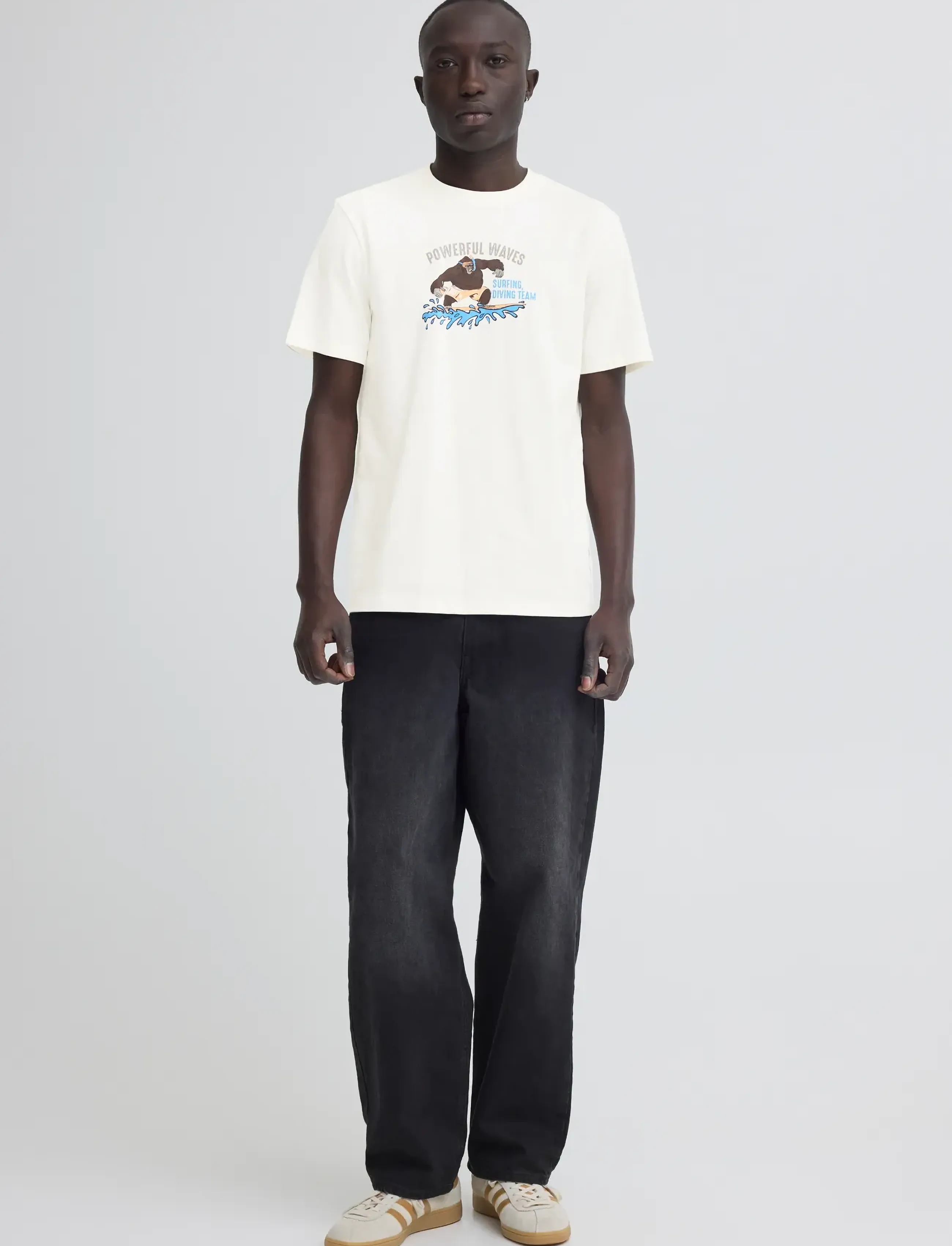 Blend BHKARSTEN FUNNY S/S TEE - Stutterma bolir - GORILLA VANILLA ICE / cream