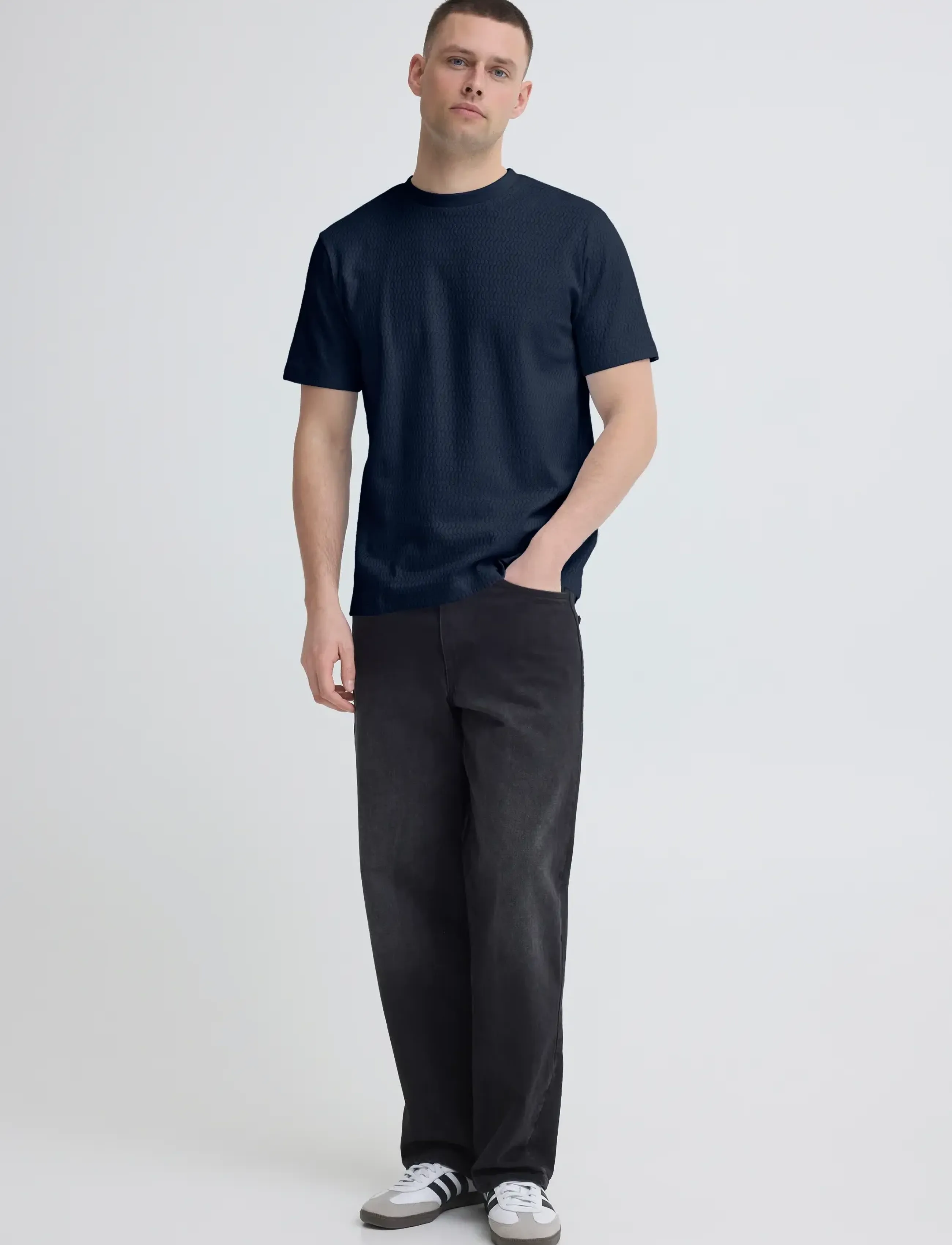 Blend BHESWIN TEE S/S - Stutterma bolir - SALUTE / navy