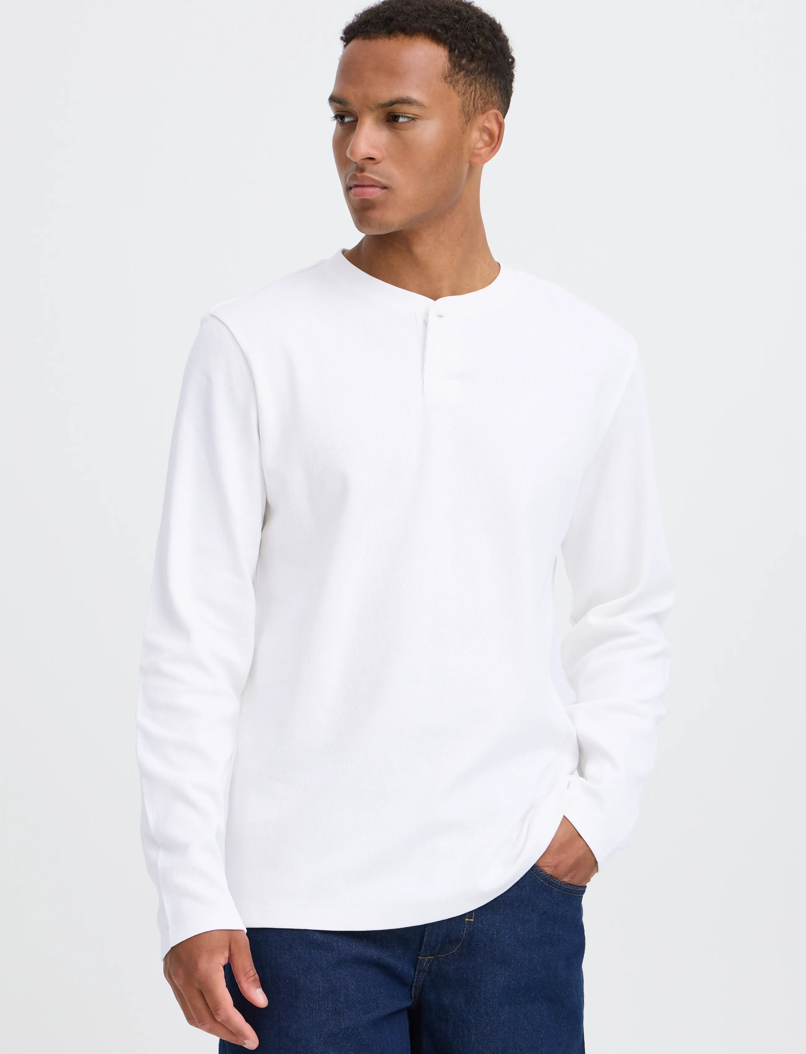 Blend - BHLEWIS L/S STRUCTURE GD TEE - langærmede t-shirts - snow white - 5