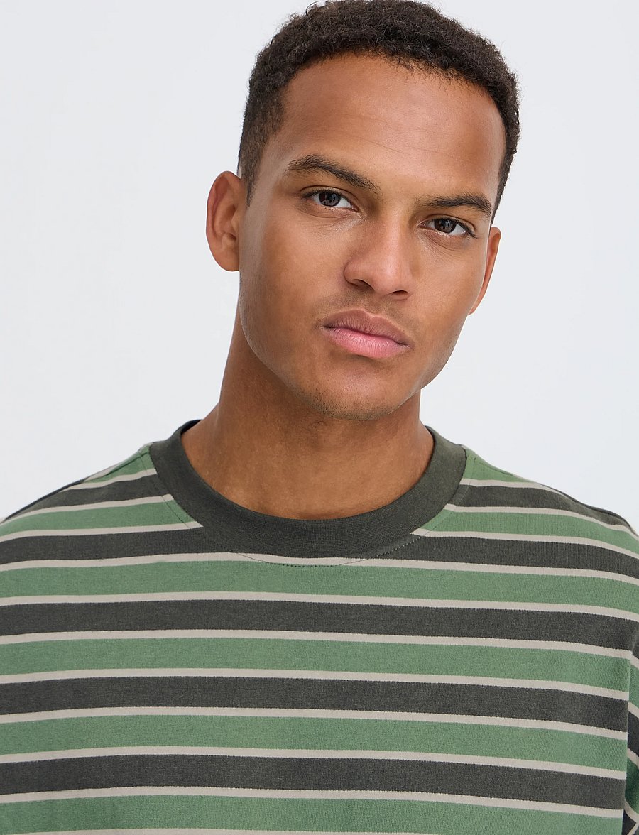 Blend - BHKHALID L/S STRIPE TEE - langærmede t-shirts - elm green - 4