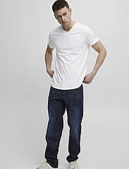 Blend - BHDINTON V-neck tee 2-pack - t-shirts à encolure en v - white - 0