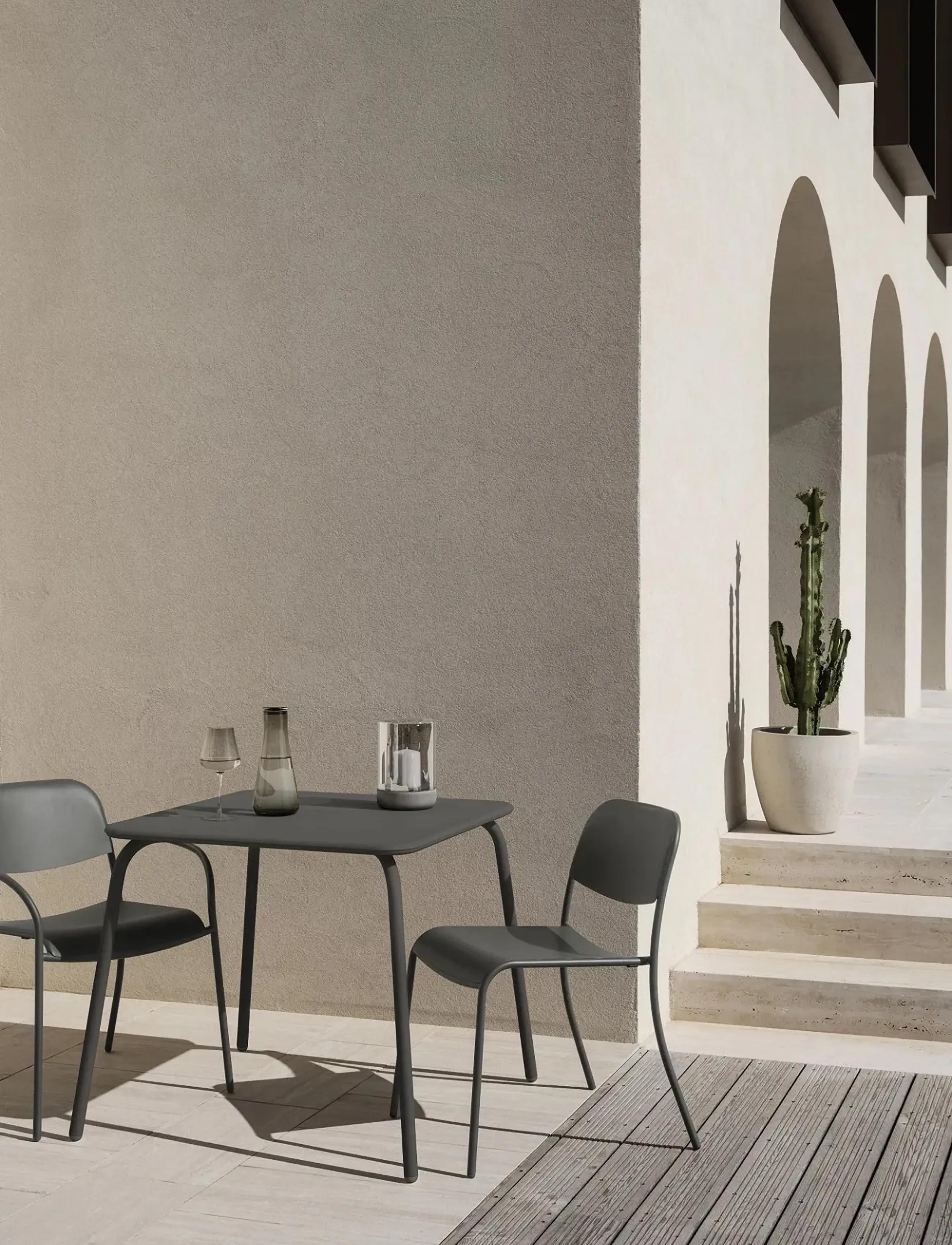 Blomus Bistro Table - 80 X 80 cm - Yua - Granite Grey, L 80 cm, Grey, Udendørs Miljø > Udendørs Borde, Unisex