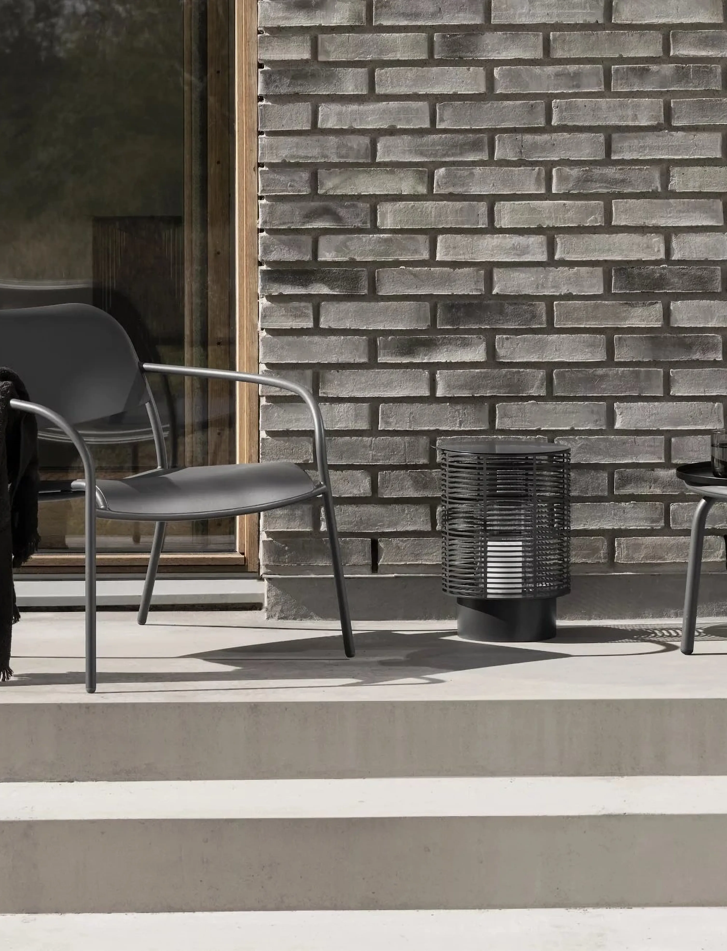 Blomus Lounge Table Ø 80 Cm Yua Granite Grey, L cm, Outdoor Environment, Grau - Tables, Homeware