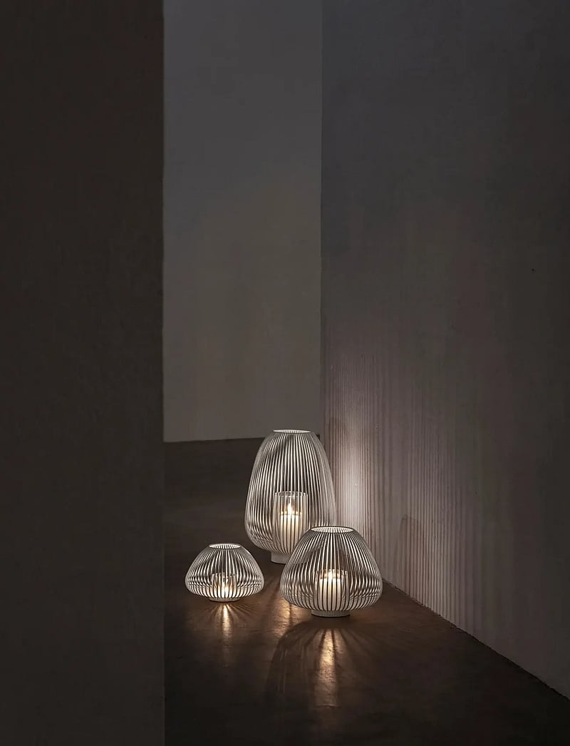 Blomus - Lantern M - Ø 31,5 x 30 cm - LYVA - White - laternen - white - 4