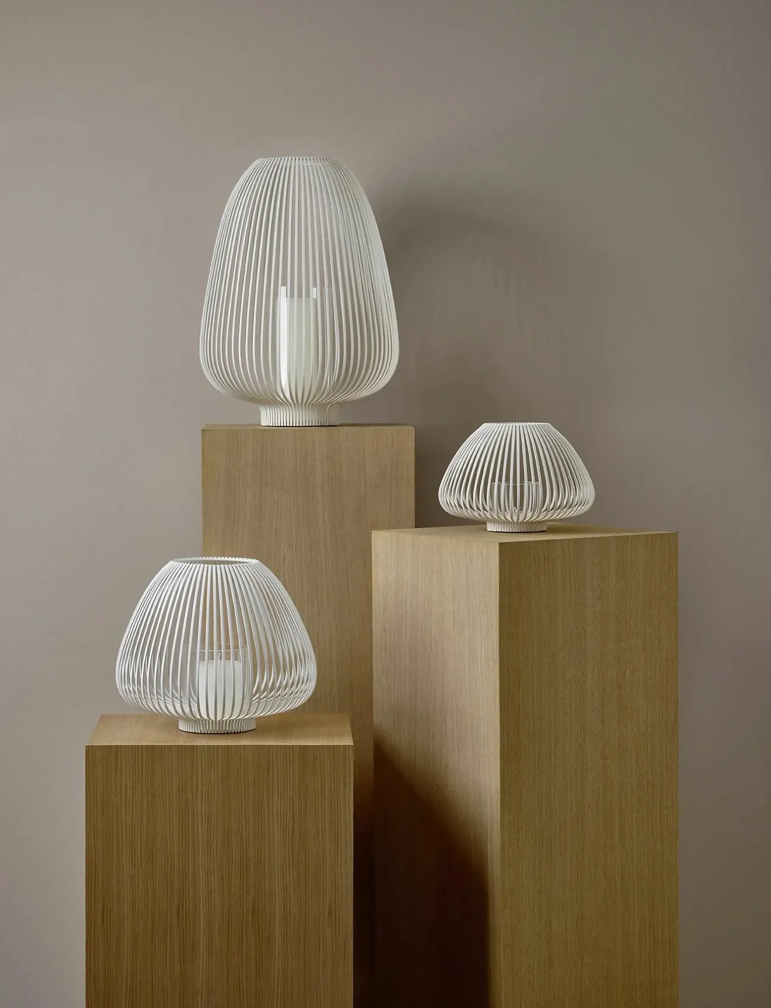 Blomus Lantern L Ø 34,5 X 48 Cm Lyva White, 34.5 cm, Outdoor Lighting, Weiß - Lanterns, Homeware