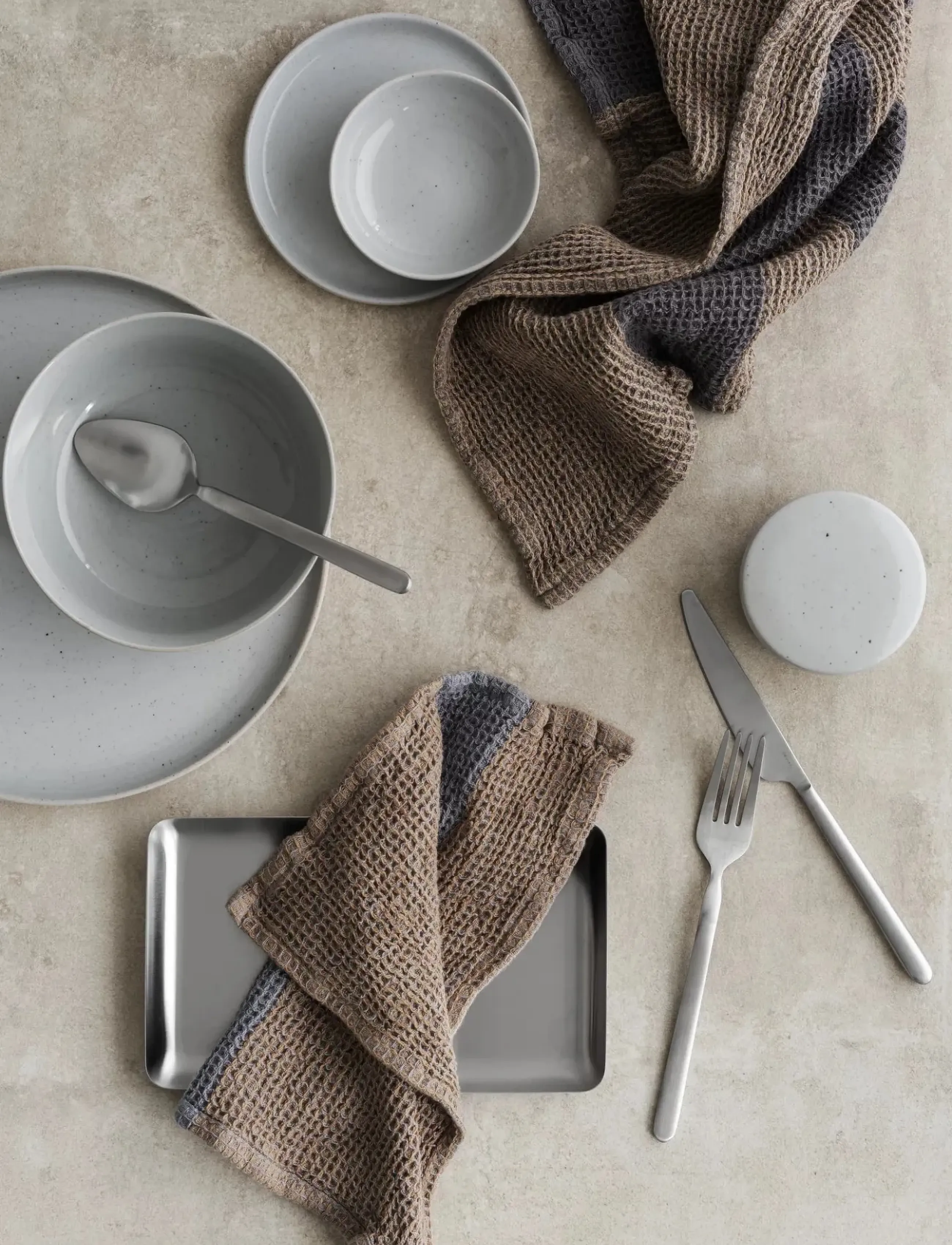 Blomus - Set of 2 Tea Towels - 70 x 50 cm - GANO - Steel Gray/ Tan - viskestykker - steel gray/ tan - 2