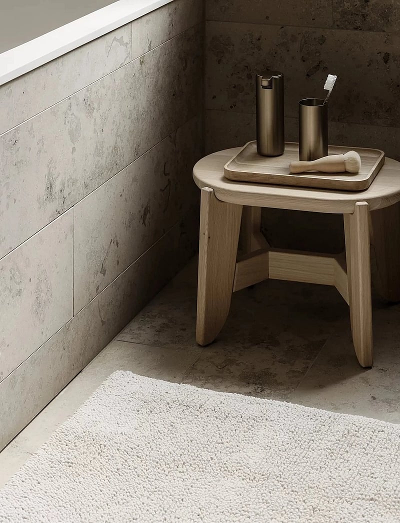 Blomus - Tray M - 27,5 x 20 cm - OKU - Oak - tabletts - oak - 2