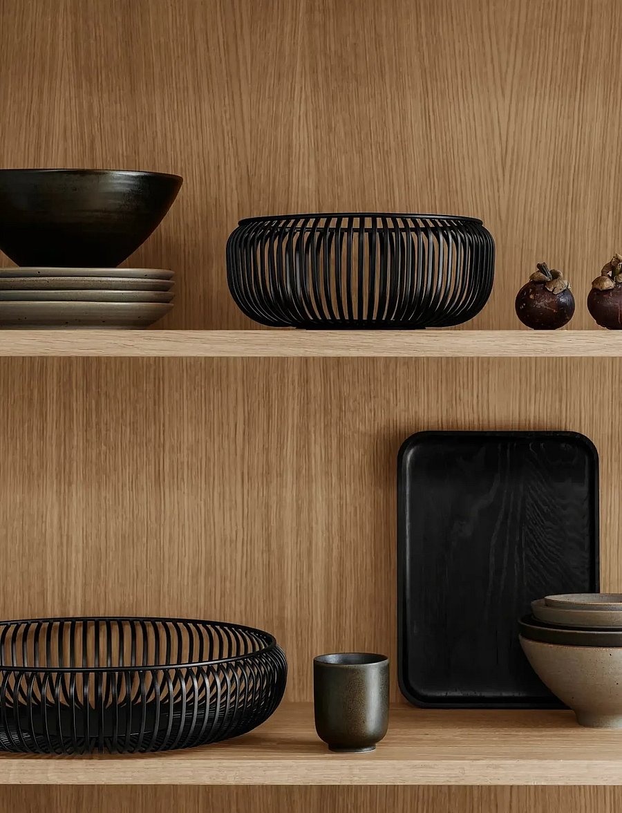 Blomus - Tray M - 27,5 x 20 cm - OKU - Black - kandikud - black - 3
