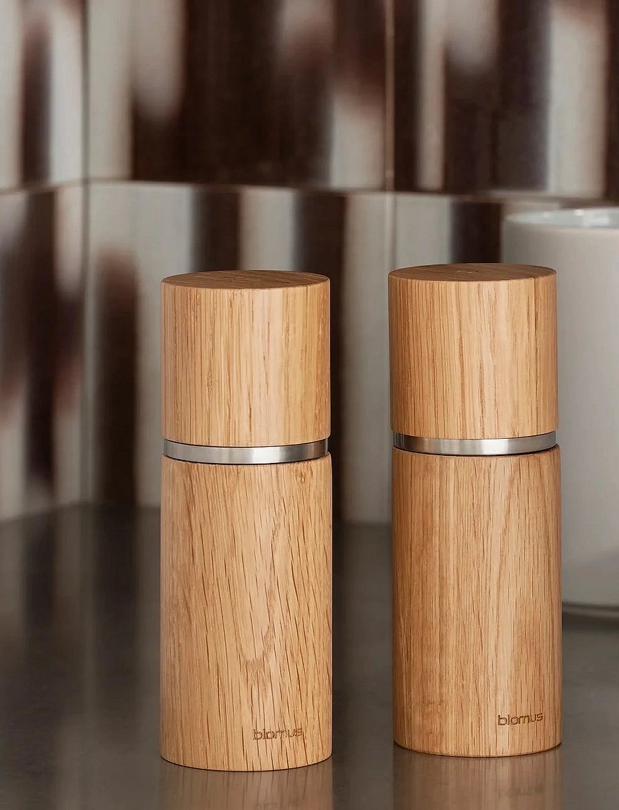 Blomus - Salt & Peppermill - 15 cm, Ø 5,5 cm - PEPE - Oak - salz- & pfefferstreuer - oak - 0