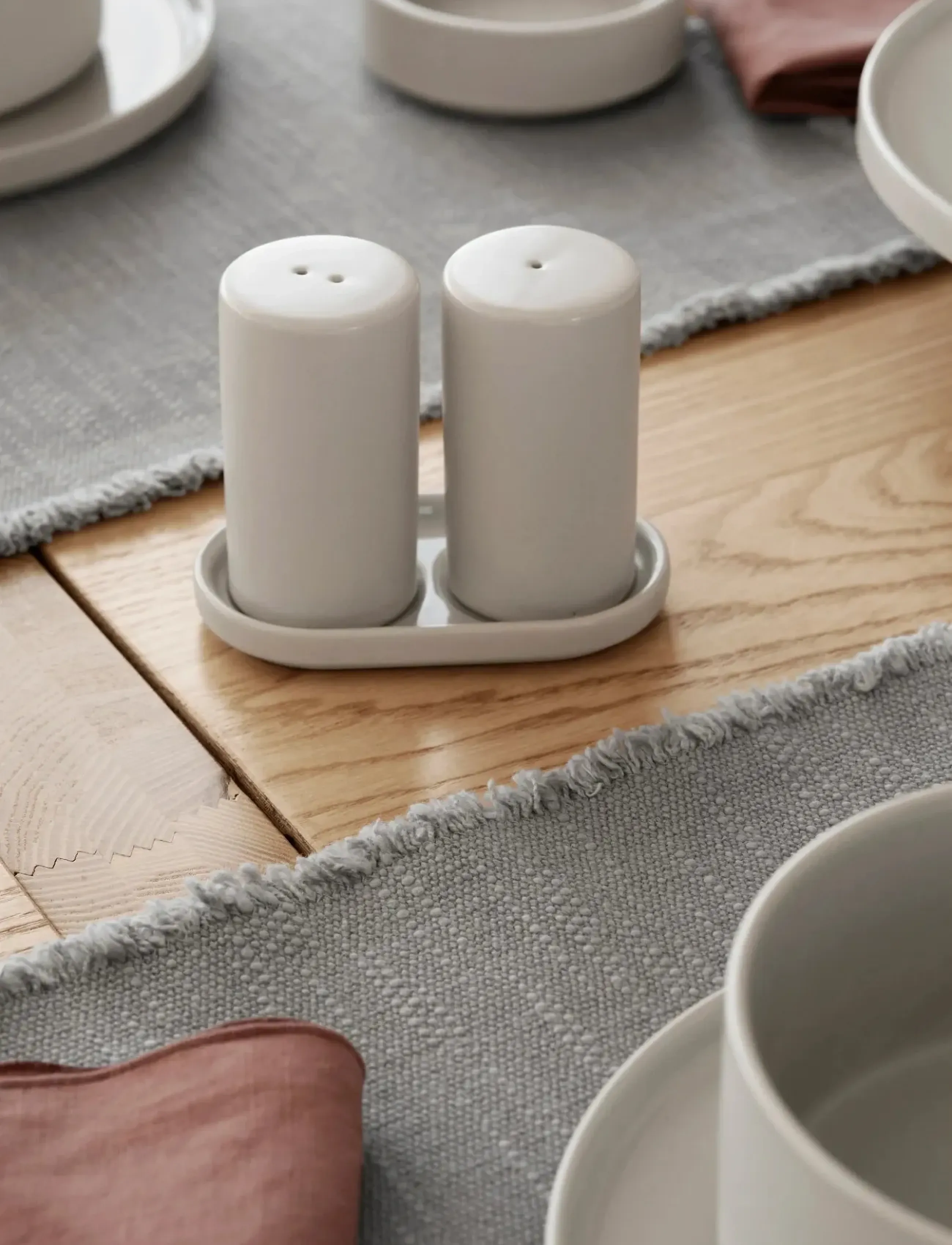 Blomus - Salt & Pepper Shaker - Ø 4,5 cm - PILAR - Moonbeam - salt & peberkværne - moonbeam - 3