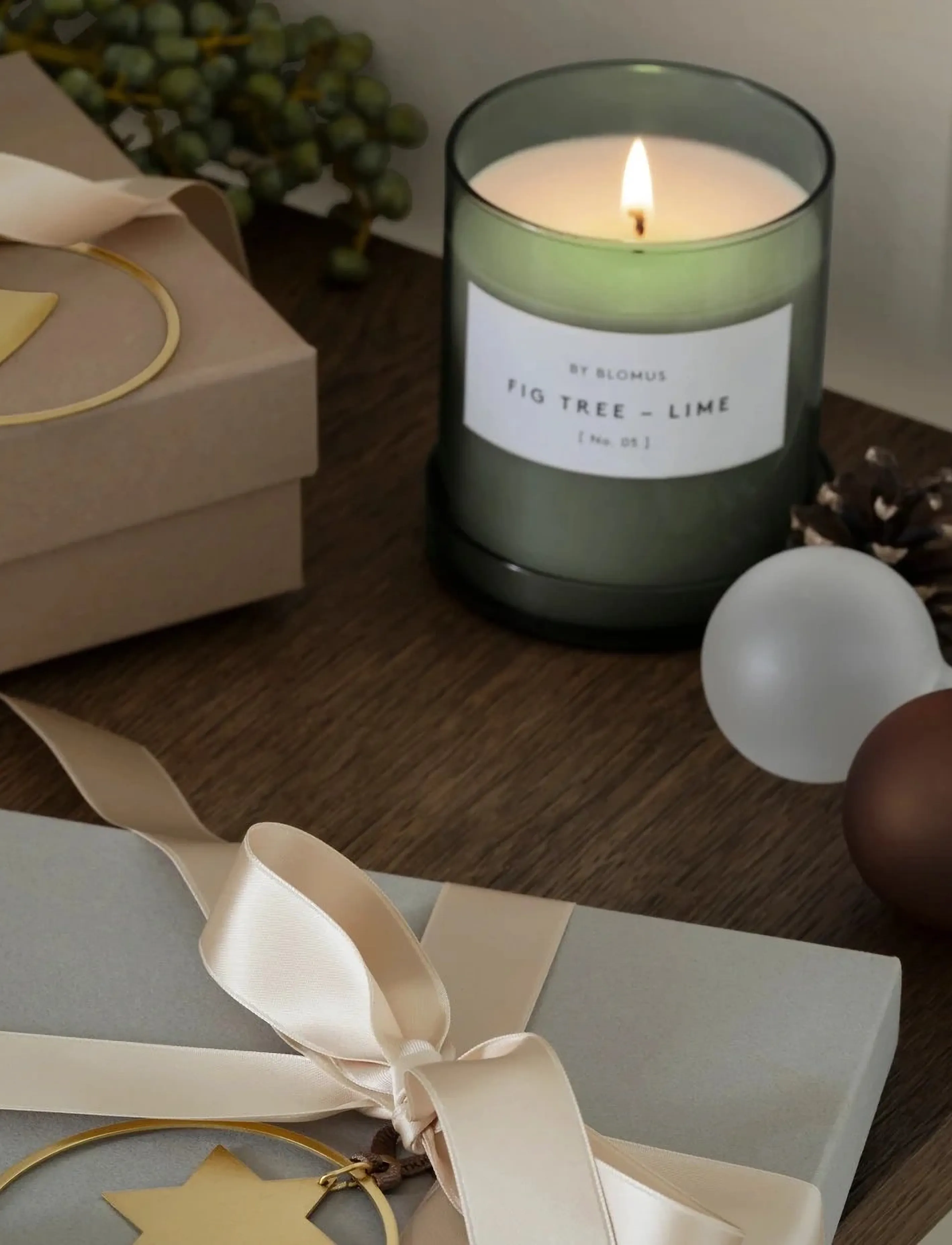 Blomus - Scented Candle L - 9,5 cm, Ø 9 cm - VALOA - Agave Green - agave green - 4